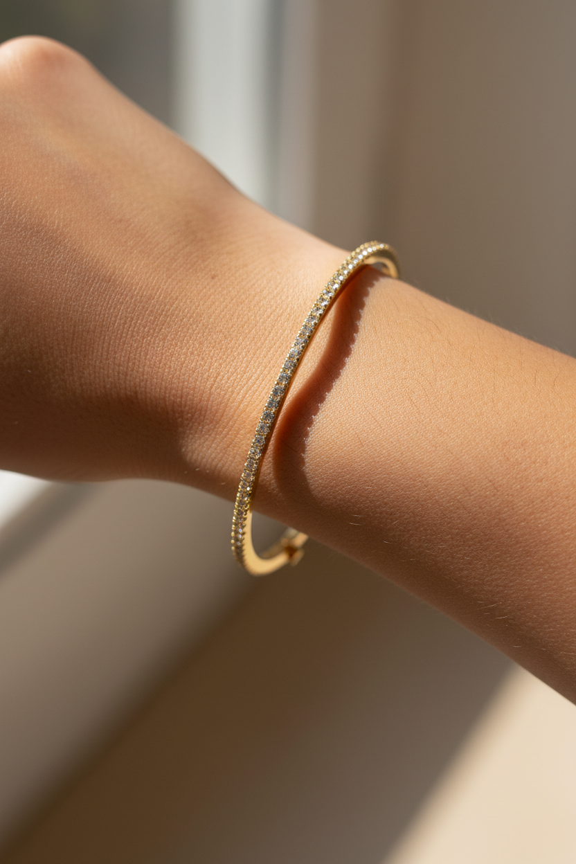 Lámpsi 14K Gold Finish Stone Detail Clasped Bangle